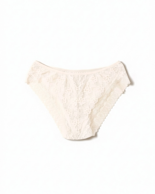 Cueca Delicate — Creme